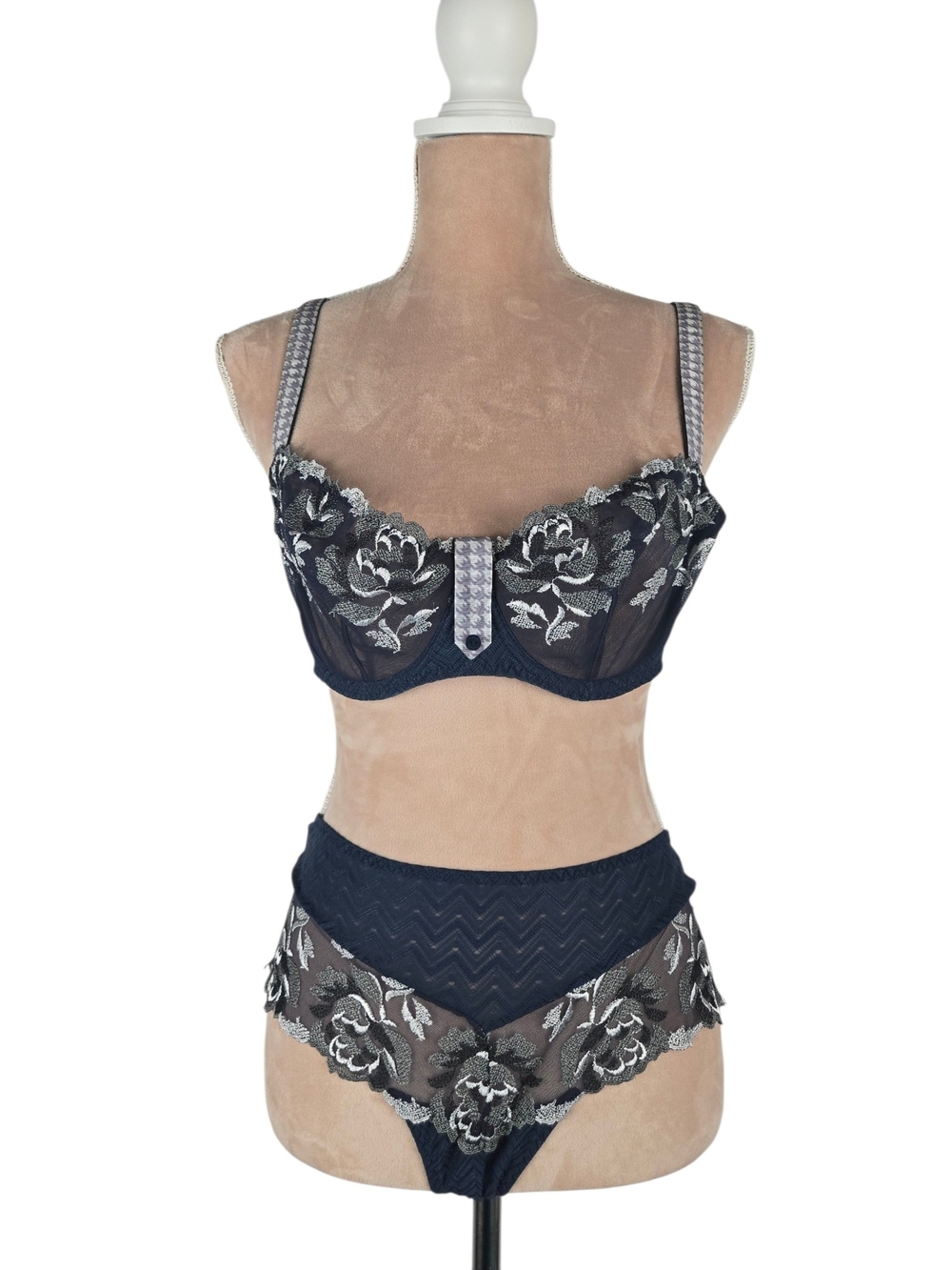 Aubade Paris Navy Blue Floral Embroidered Lace Bra & Panty Set 36D/M-L